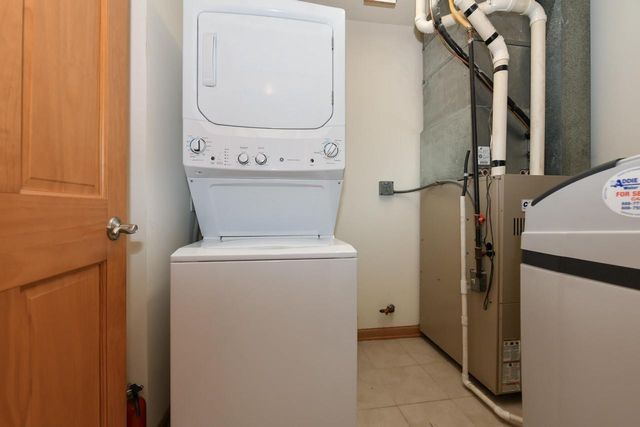 112 Eastfield COURT, Darien, WI 53114