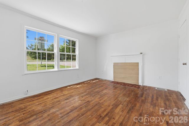 1208 E Arch Street, Lancaster, SC 29720