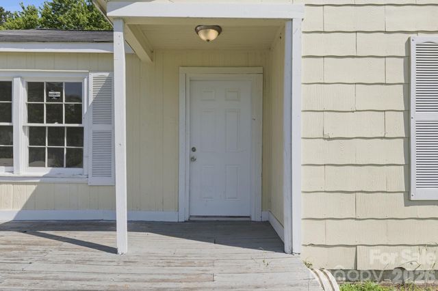 1208 E Arch Street, Lancaster, SC 29720
