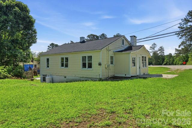 1208 E Arch Street, Lancaster, SC 29720