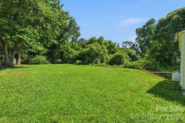 1208 E Arch Street, Lancaster, SC 29720