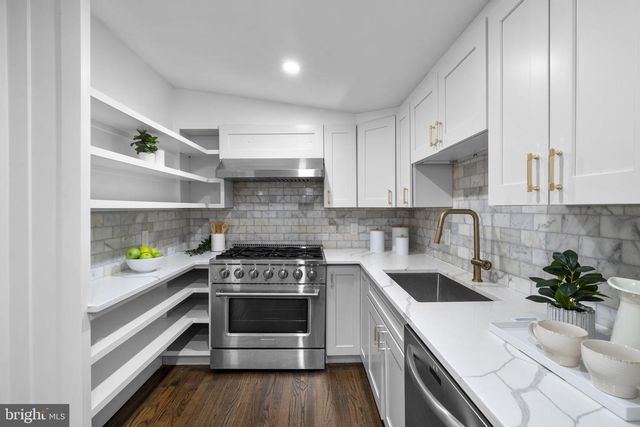 6923 RANDOLPH ST, Hyattsville, MD 20784