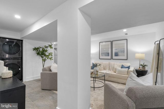 6923 RANDOLPH ST, Hyattsville, MD 20784