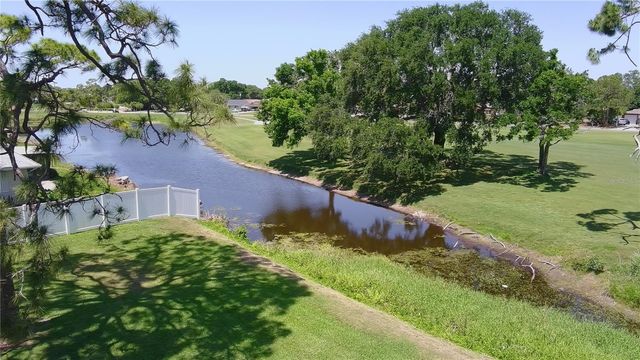 2117 LAKEWOOD CLUB DRIVE S 7A, St Petersburg, FL 33712