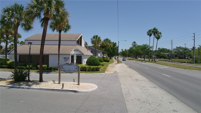 2117 LAKEWOOD CLUB DRIVE S 7A, St Petersburg, FL 33712