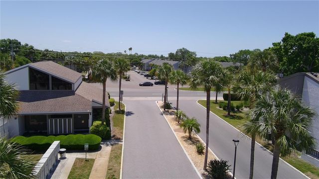 2117 LAKEWOOD CLUB DRIVE S 7A, St Petersburg, FL 33712