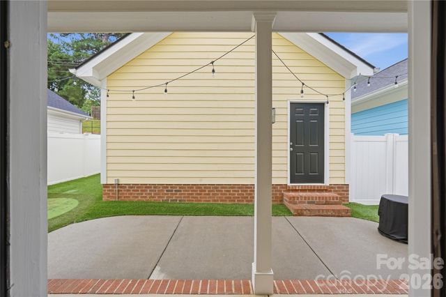 1915 Lela Avenue, Charlotte, NC 28208