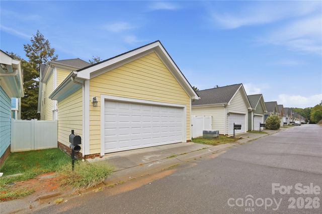 1915 Lela Avenue, Charlotte, NC 28208