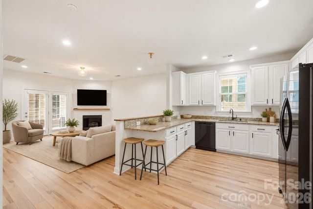 1915 Lela Avenue, Charlotte, NC 28208