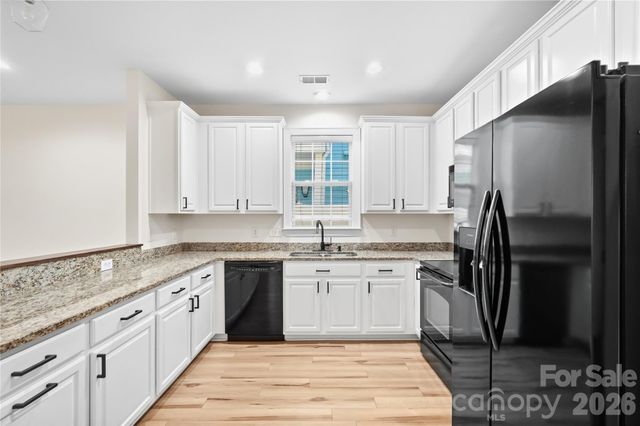 1915 Lela Avenue, Charlotte, NC 28208