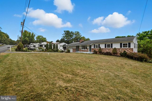 8625 CHESTNUT GROVE RD, Frederick, MD 21701