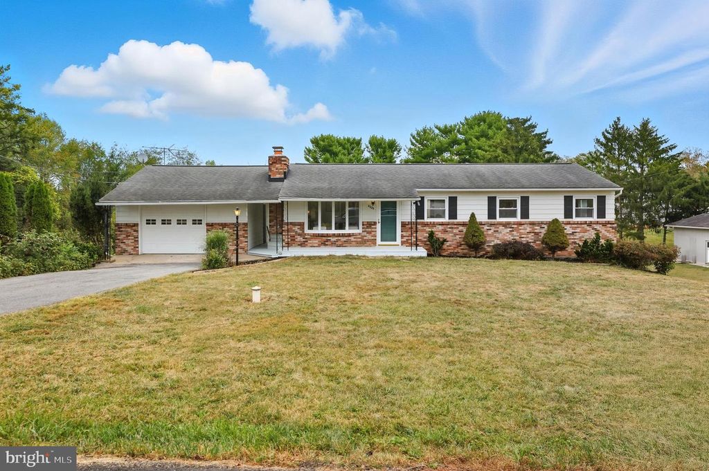 8625 CHESTNUT GROVE RD, Frederick, MD 21701