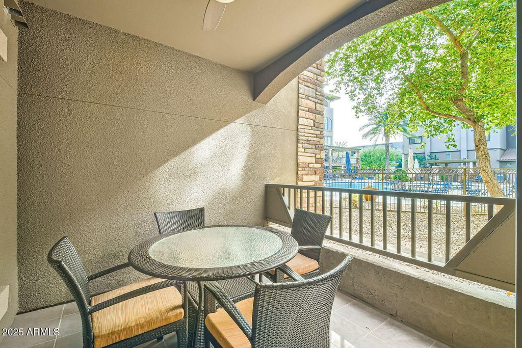5450 E DEER VALLEY Drive 1180, Phoenix, AZ 85054 — exterior