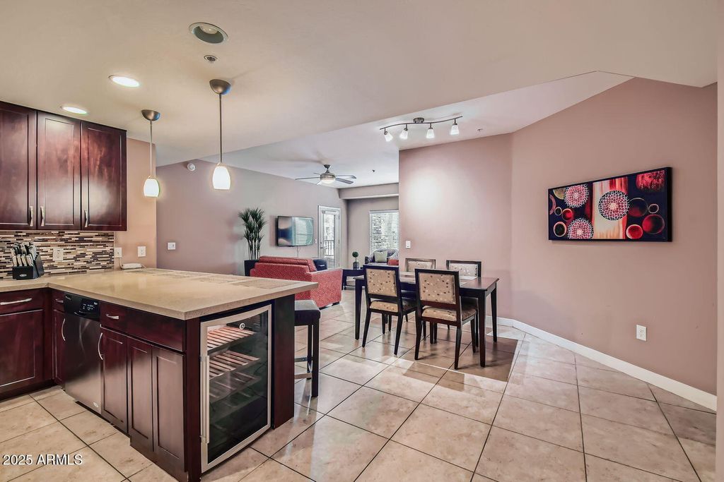 5450 E DEER VALLEY Drive 1180, Phoenix, AZ 85054 — photo 4