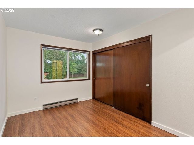 12062 Sw CONESTOGA Dr, Beaverton, OR 97008