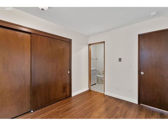 12062 Sw CONESTOGA Dr, Beaverton, OR 97008