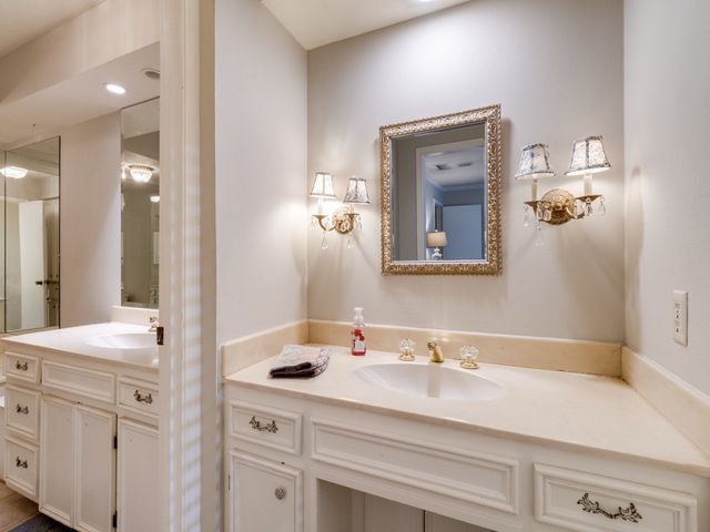 4314 Thunder Road, Dallas, TX 75244