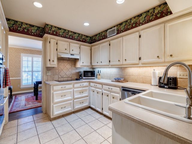 4314 Thunder Road, Dallas, TX 75244