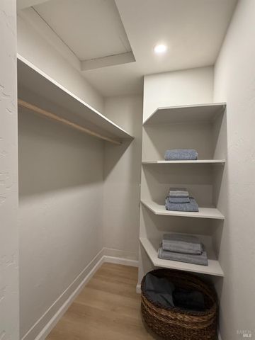 16344 5th St, Guerneville, CA 95446