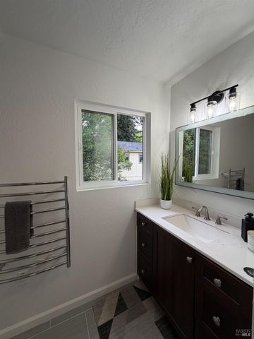 16344 5th St, Guerneville, CA 95446