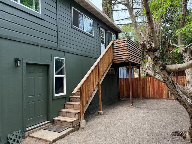 16344 5th St, Guerneville, CA 95446