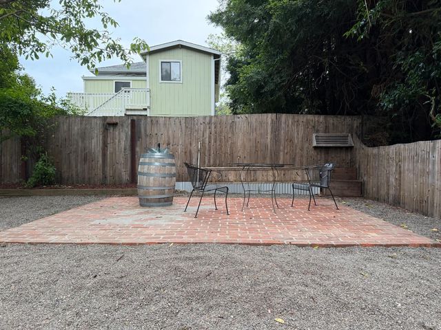 16344 5th St, Guerneville, CA 95446