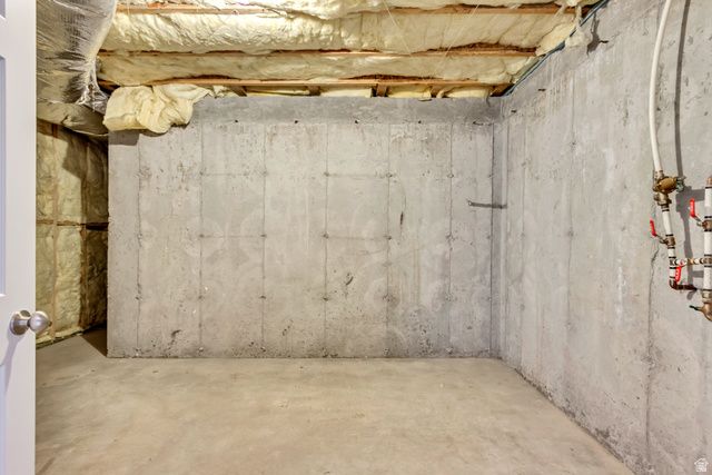 5729 W SWIFT CREEK RD, West Jordan, UT 84081