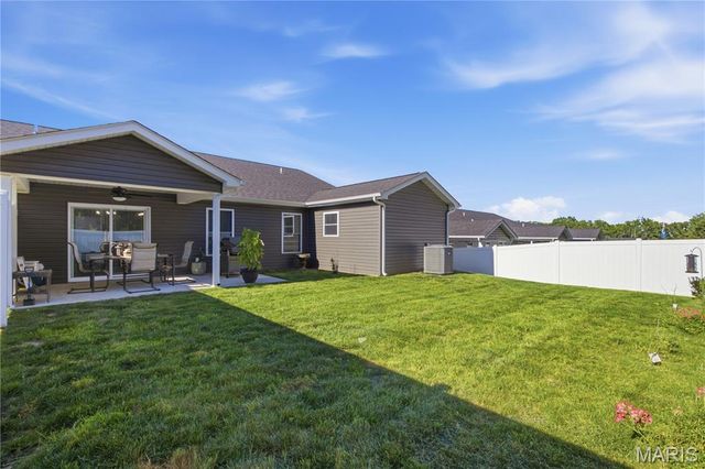 1545 Hickory Landing, De Soto, MO 63020