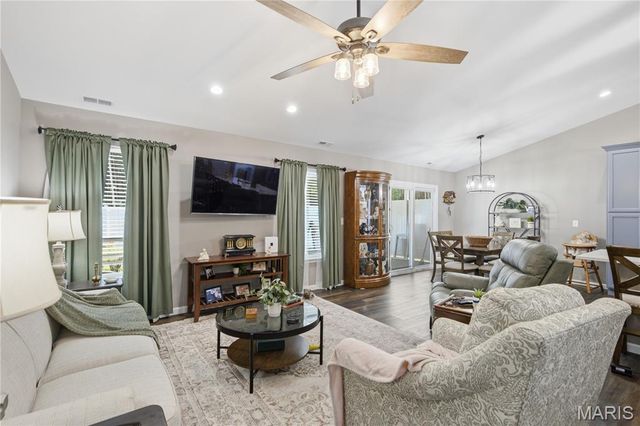 1545 Hickory Landing, De Soto, MO 63020