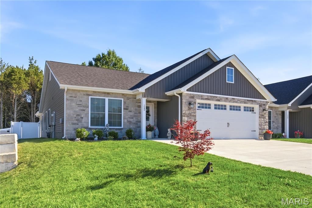 1545 Hickory Landing, De Soto, MO 63020