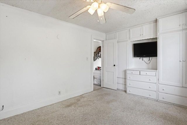 7315 10th AVENUE, Kenosha, WI 53143
