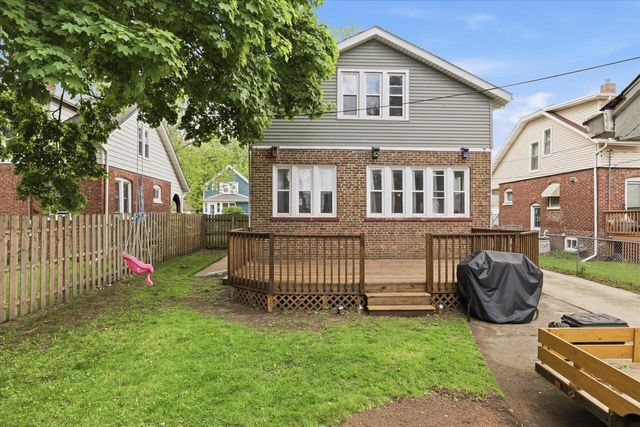 7315 10th AVENUE, Kenosha, WI 53143