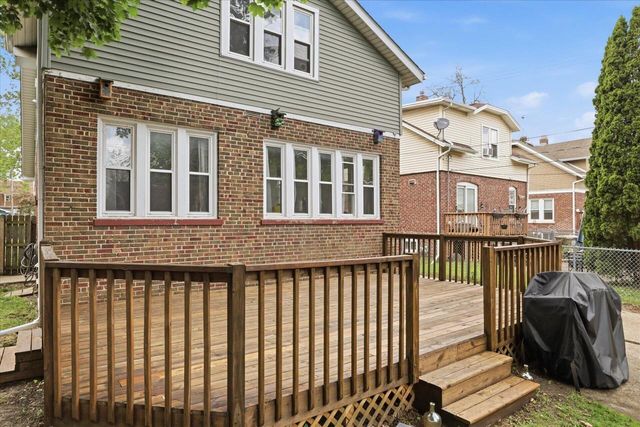 7315 10th AVENUE, Kenosha, WI 53143