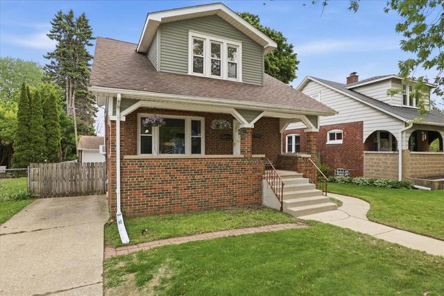 7315 10th AVENUE, Kenosha, WI 53143
