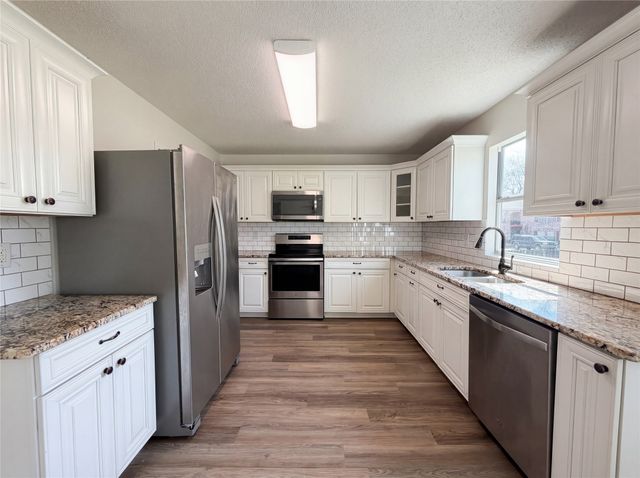 2501 Avalon Creek Way, Mckinney, TX 75071