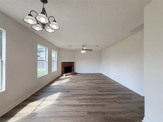 2501 Avalon Creek Way, Mckinney, TX 75071