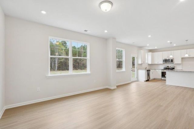 821 Kensington, Kingston, GA 30145