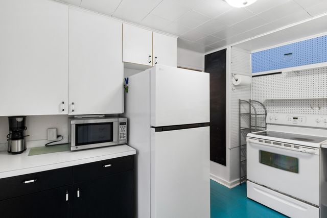 1510 SILVER Lane, Carter Lake, IA 51510