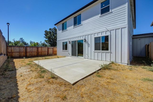 3301 Stone Field Way, Loomis, CA 95650
