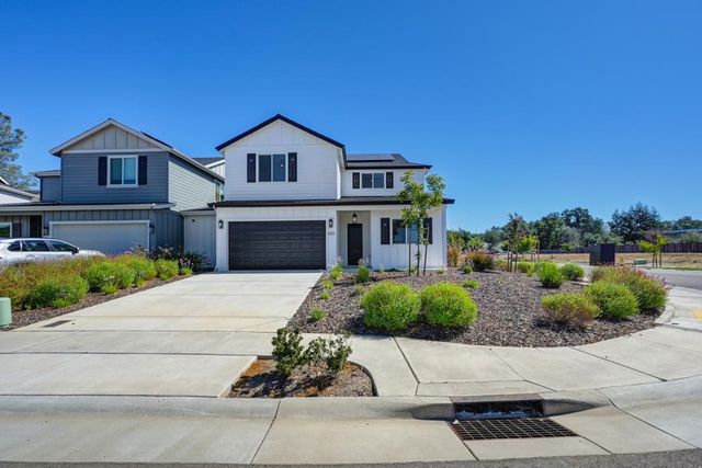 3301 Stone Field Way, Loomis, CA 95650
