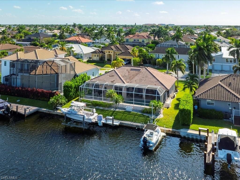 28 Madagascar CT, Marco Island, FL 34145