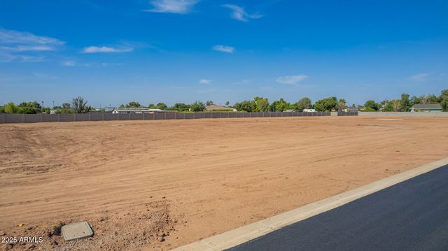 737 E LOMA VISTA Court 12, Gilbert, AZ 85295