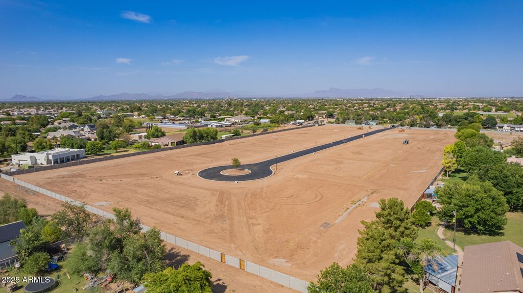 737 E LOMA VISTA Court 12, Gilbert, AZ 85295 — photo 4