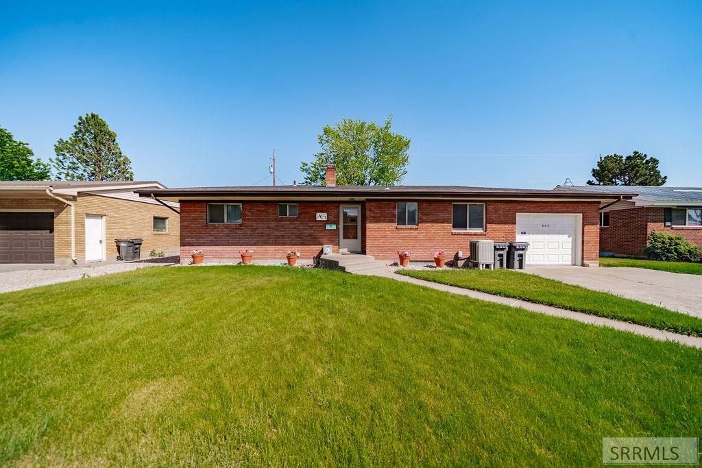 Image 3 of property listing at 265 Lincoln Drive, Idaho Falls, ID 83401