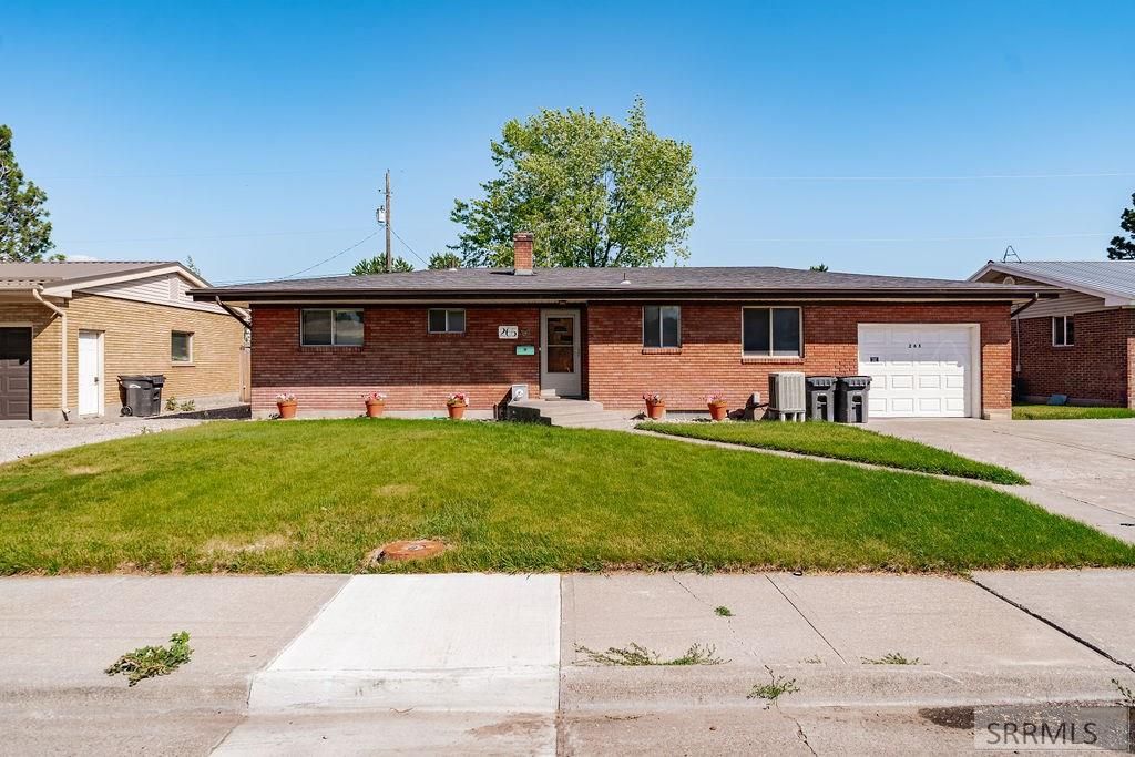 Image 4 of property listing at 265 Lincoln Drive, Idaho Falls, ID 83401