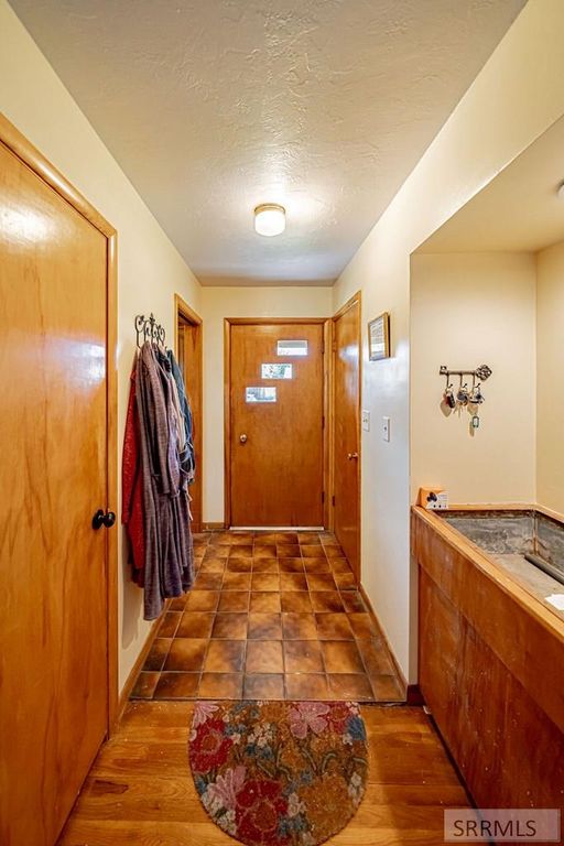 Image 5 of property listing at 265 Lincoln Drive, Idaho Falls, ID 83401