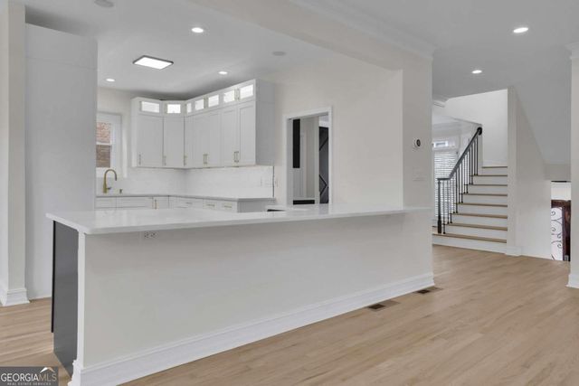 3 Highland Park Lane NE, Atlanta, GA 30306