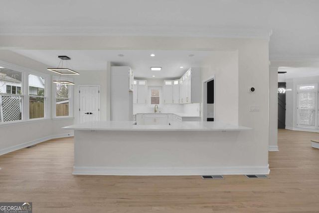 3 Highland Park Lane NE, Atlanta, GA 30306