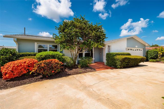 6782 14TH AVENUE N, St Petersburg, FL 33710
