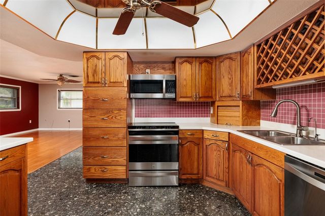 6782 14TH AVENUE N, St Petersburg, FL 33710